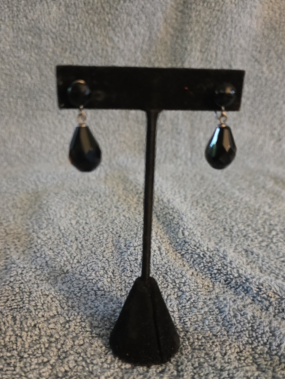 Black Teardrop Dangle Earrings - Elegant Women's Jewelry